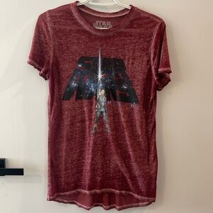Star Wars woman’s tshirt, gently worn size medium!